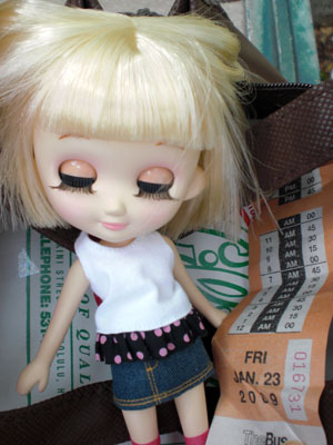 2009-01-23-2009-HAWAII-036.jpg - バス停まで来たら、ちょっとひとやすみです。